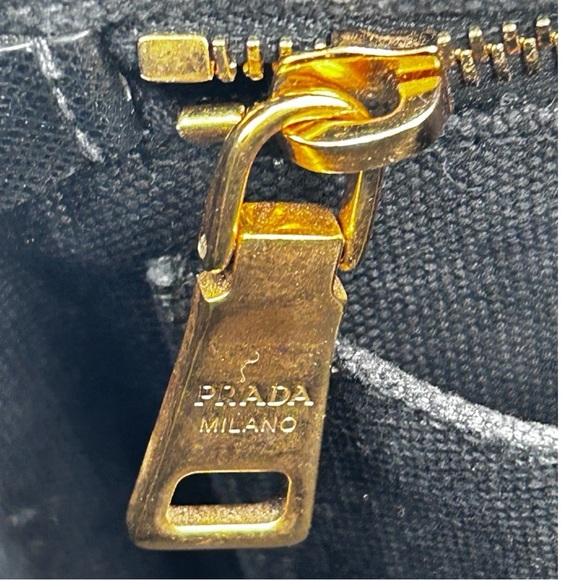 Prada canapa - Picture 8 of 16